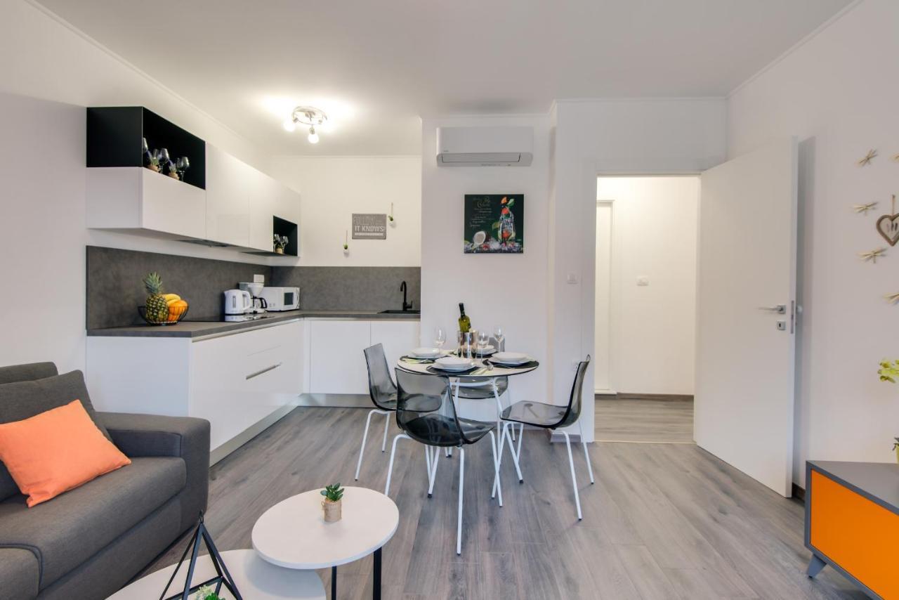 Apartments Sherri Rijeka Buitenkant foto